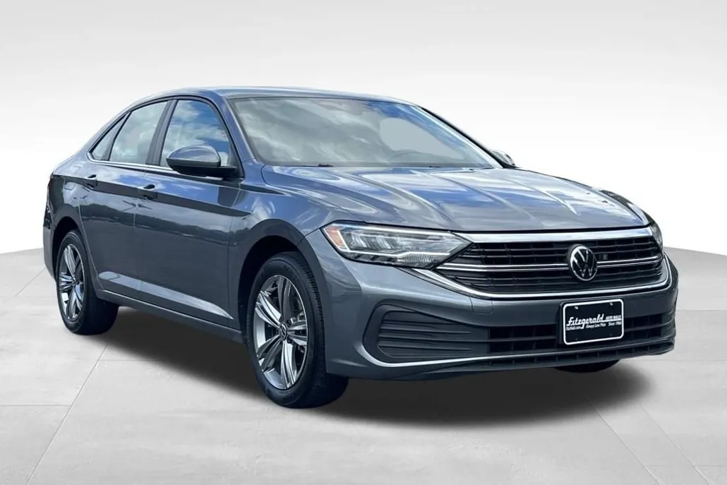 2024 Volkswagen Jetta SE photo 1