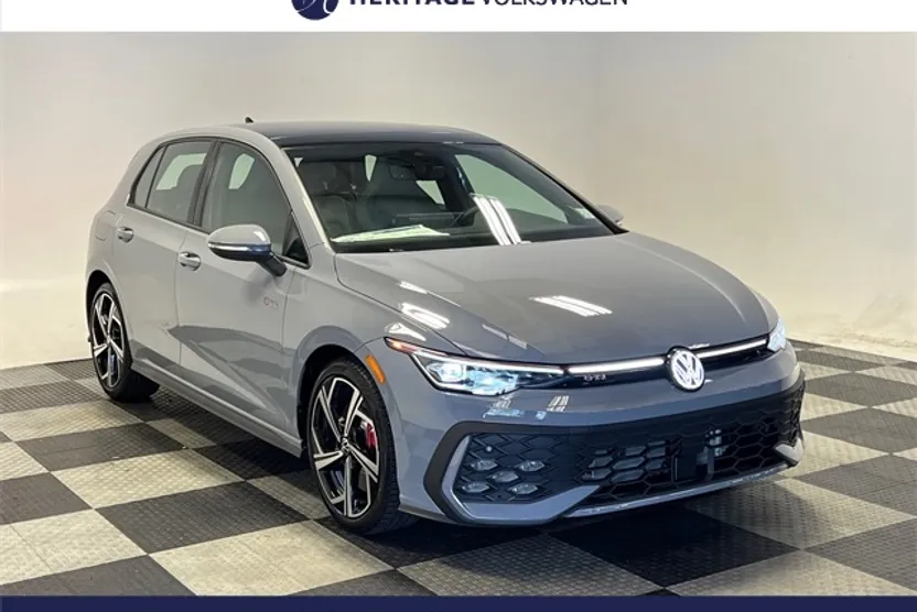 2025 Volkswagen Golf GTI SE photo 1