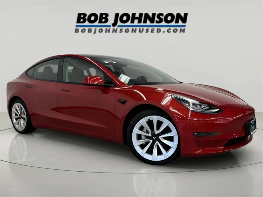 2021 Tesla Model 3 Long Range photo 1