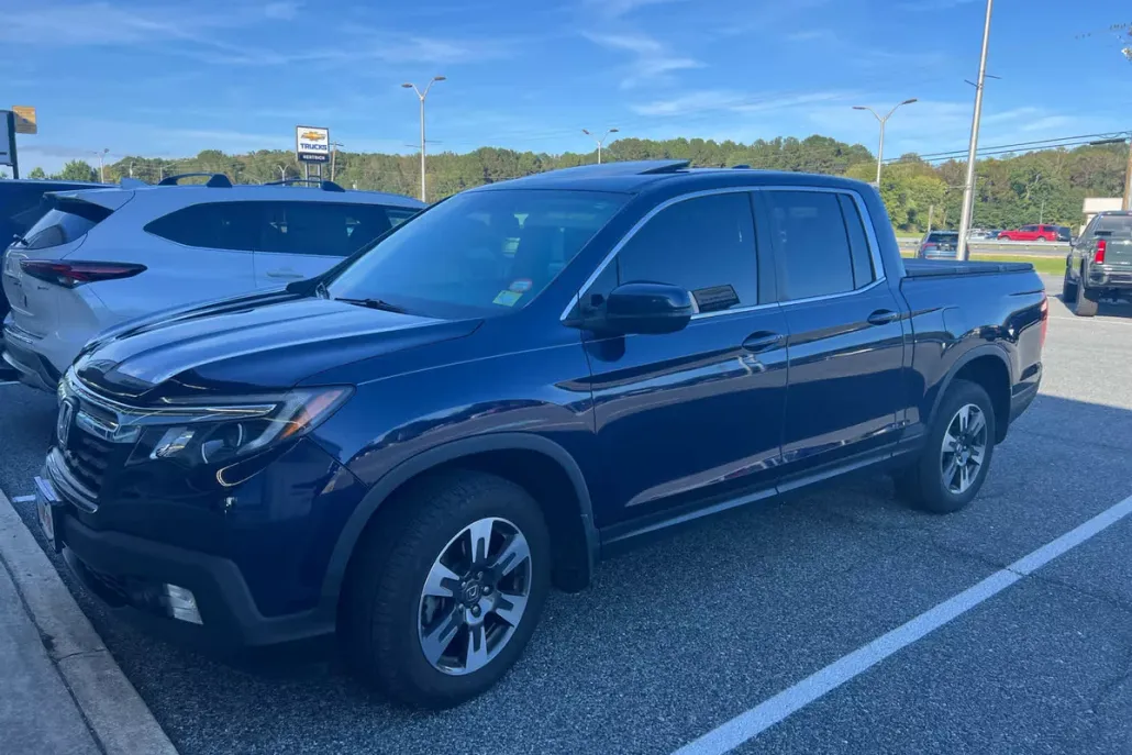 2019 Honda Ridgeline RTL-T photo 1
