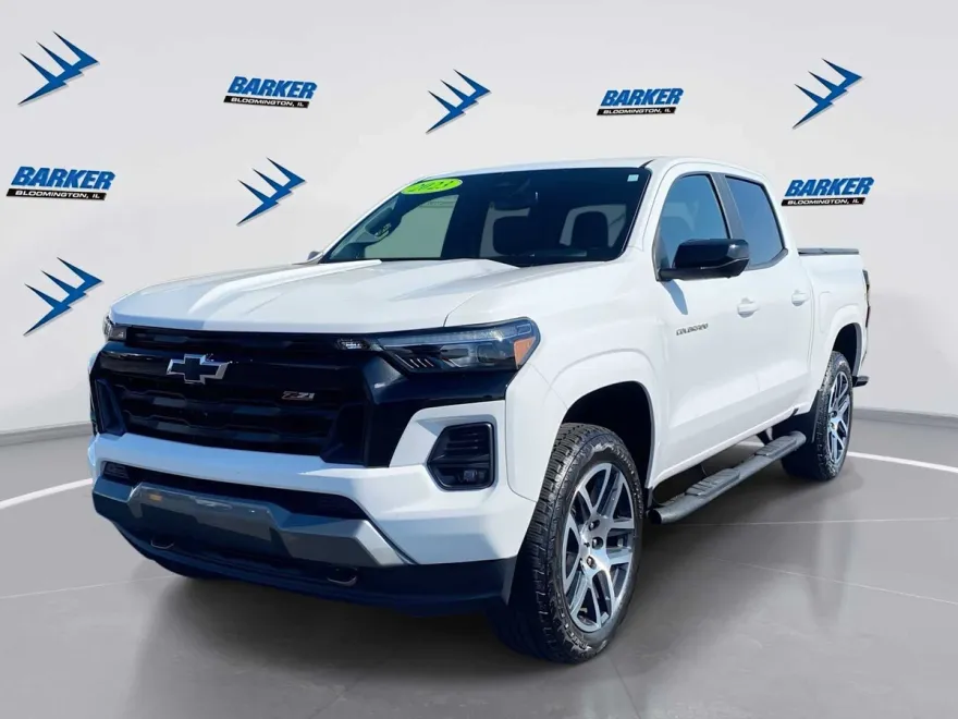 2023 Chevrolet Colorado Z71 photo 1