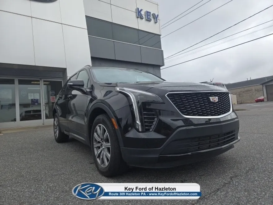 2023 Cadillac XT4 Sport photo 1