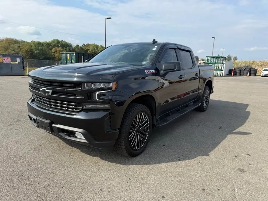 2022 Chevrolet Silverado 1500 RST photo 1