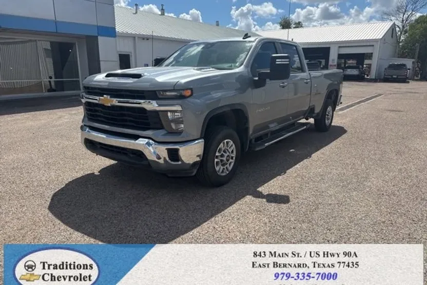2024 Chevrolet Silverado 2500HD LT photo 1