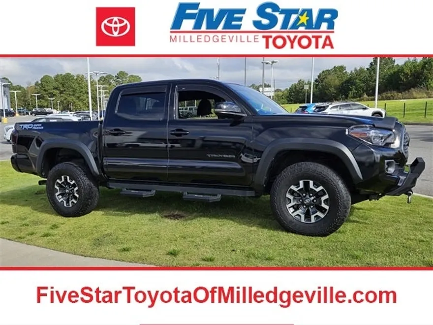 2023 Toyota Tacoma TRD Off-Road V6 photo 1
