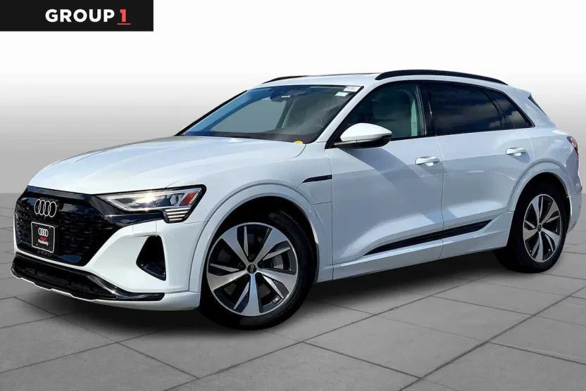 2024 Audi Q8 E-tron Premium photo 1