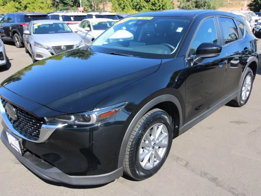 2023 Mazda CX-5 2.5 S Preferred photo 1