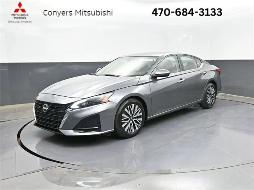 2023 Nissan Altima 2.5 SV photo 1