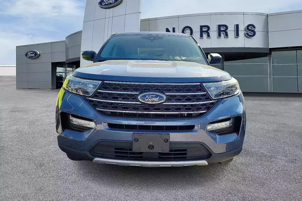 2021 Ford Explorer XLT photo 1