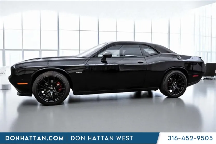 2015 Dodge Challenger R/T photo 1