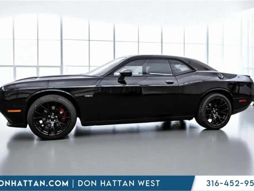 2015 Dodge Challenger R/T photo 1