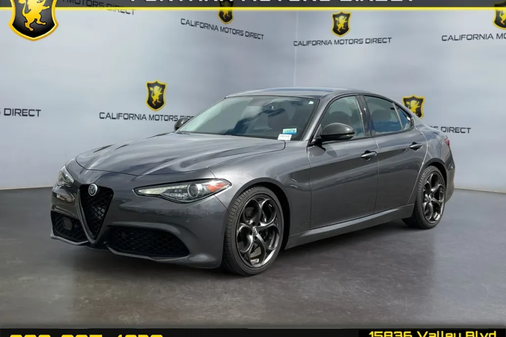 2018 Alfa Romeo Giulia Ti Sport photo 1
