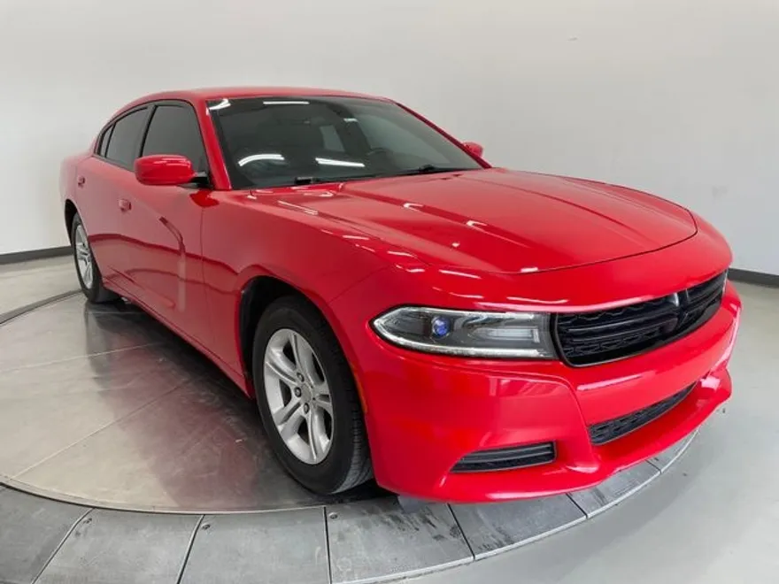 2018 Dodge Charger SXT photo 1