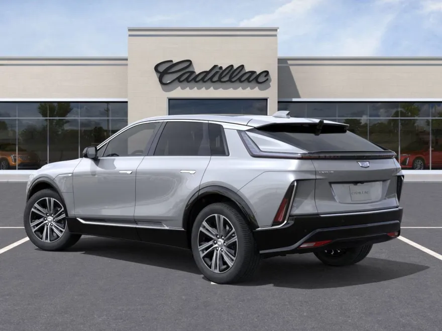 2025 Cadillac Lyriq Luxury photo 3