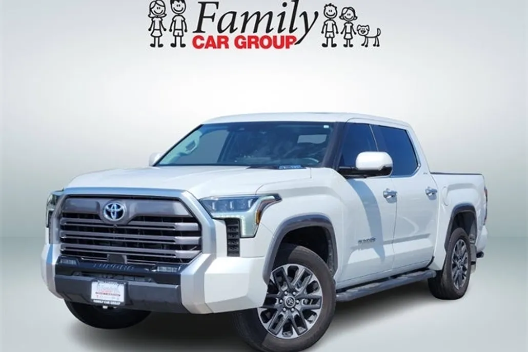 2024 Toyota Tundra Limited photo 1