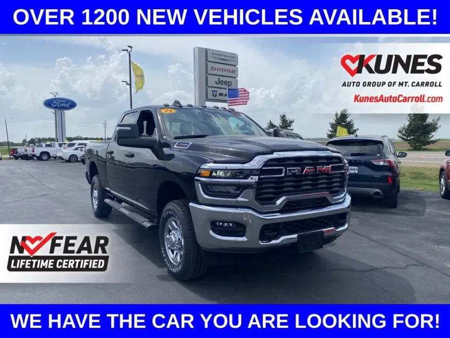 2025 Ram 2500 Tradesman photo 1
