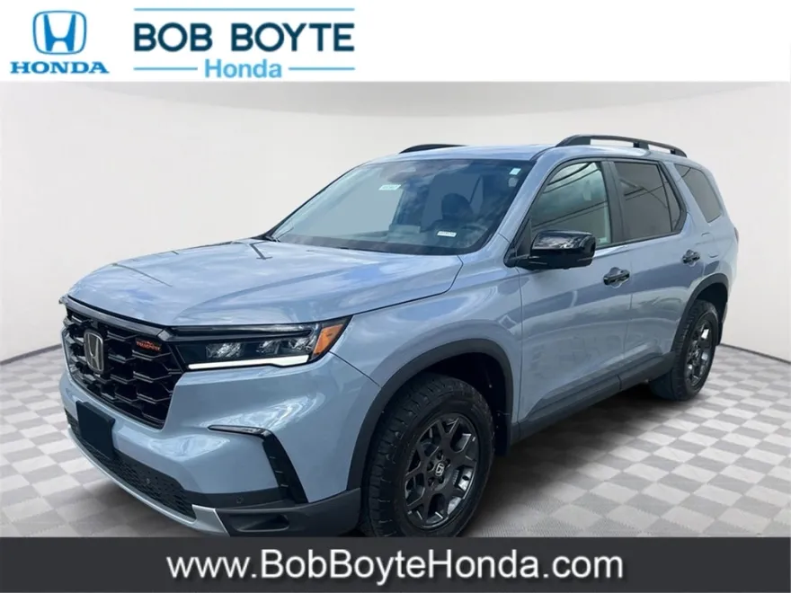 2025 Honda Pilot TrailSport photo 1