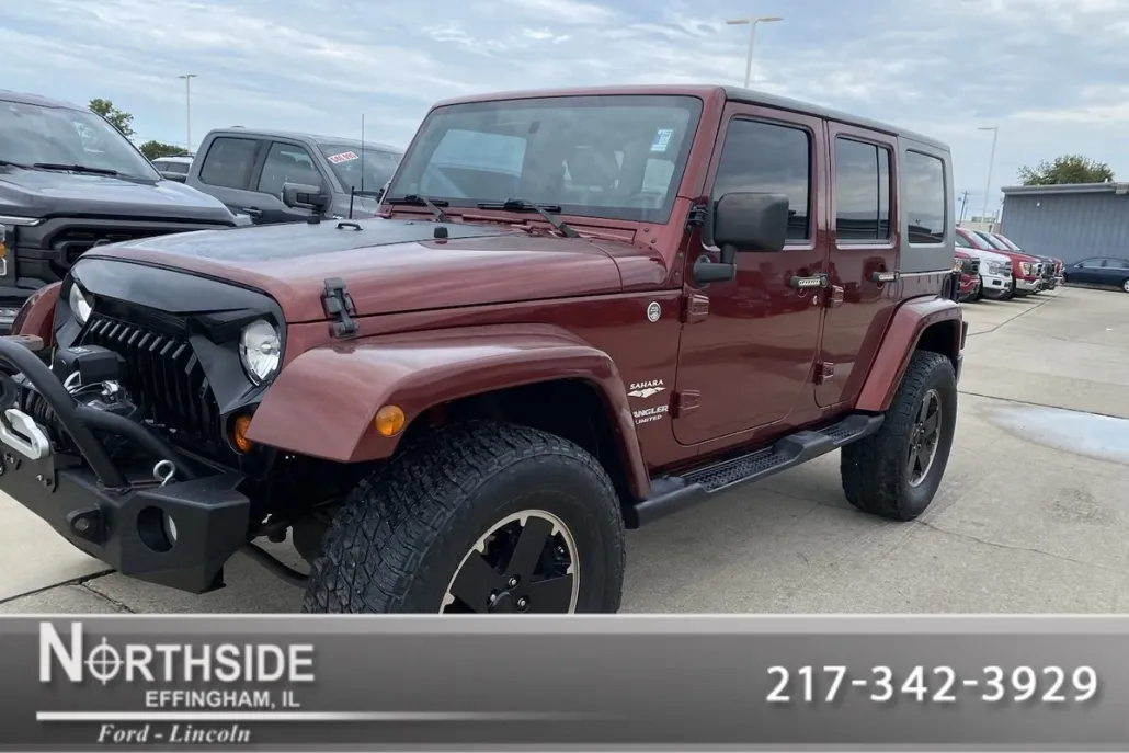 2010 Jeep Wrangler Unlimited Sahara photo 1