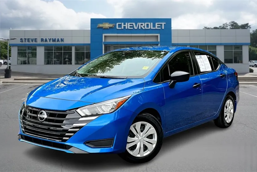 2024 Nissan Versa 1.6 S photo 1