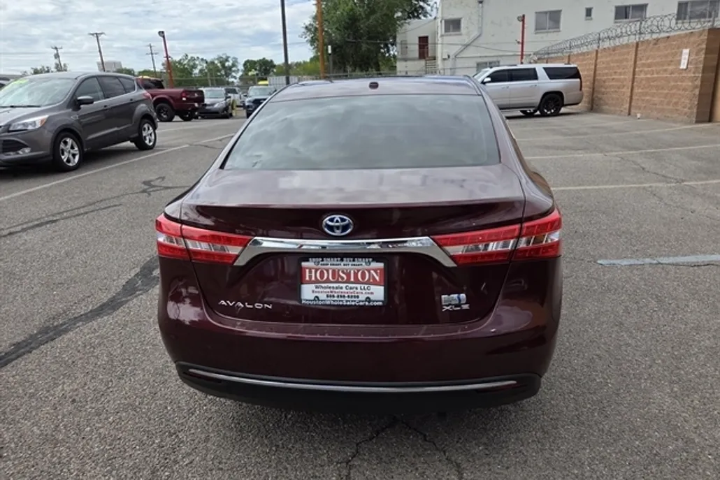 2015 Toyota Avalon Hybrid XLE Premium photo 1