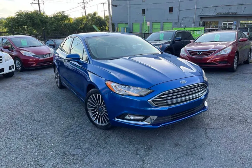 2018 Ford Fusion Hybrid Titanium photo 1