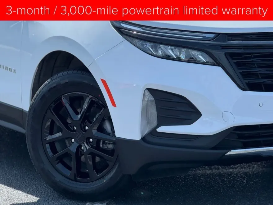 2023 Chevrolet Equinox LT photo 1