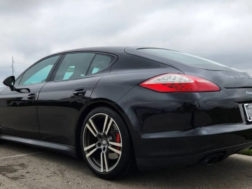 2013 Porsche Panamera GTS photo 1