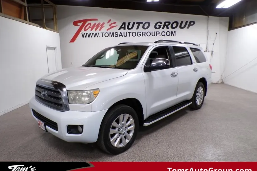 2008 Toyota Sequoia Platinum photo 1