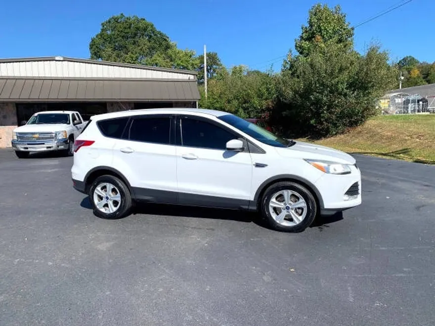 2016 Ford Escape SE photo 1