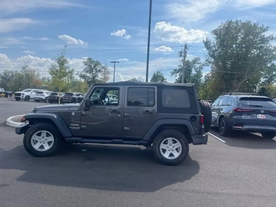 2017 Jeep Wrangler Unlimited Sport photo 1