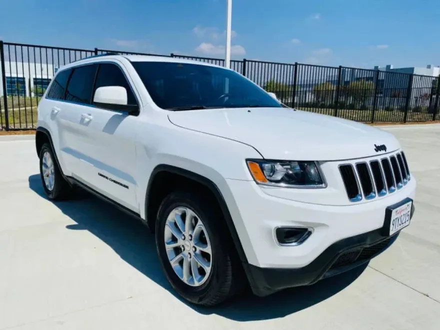 2015 Jeep Grand Cherokee Laredo E Sport photo 1
