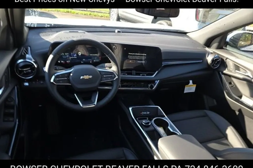 2026 Chevrolet Equinox LT photo 1