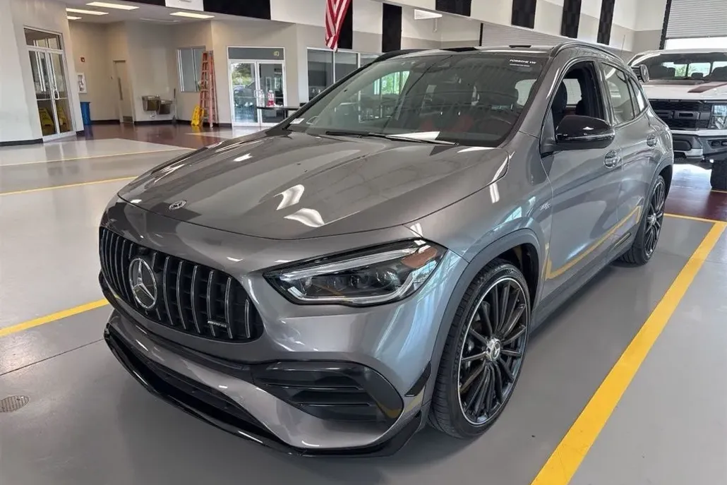 2021 Mercedes Benz GLA 45 AMG photo 1