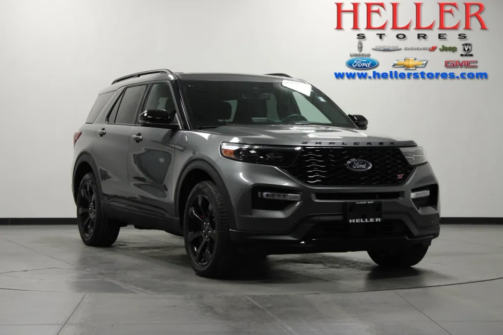 2023 Ford Explorer ST photo 1