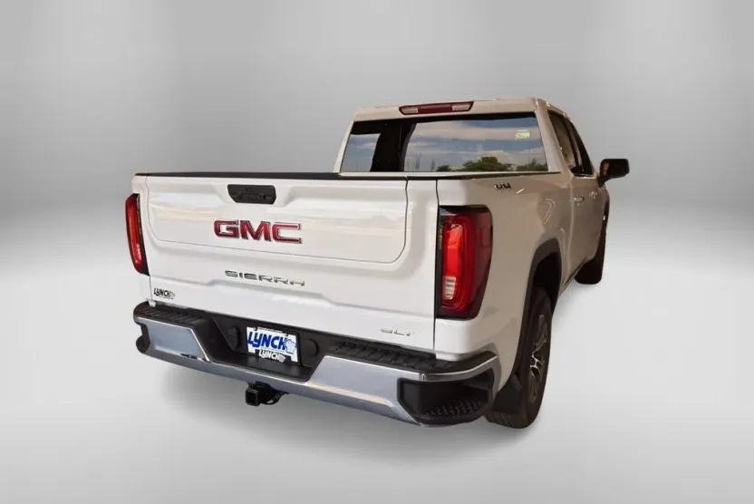 2026 Gmc Sierra 1500 SLT photo 1