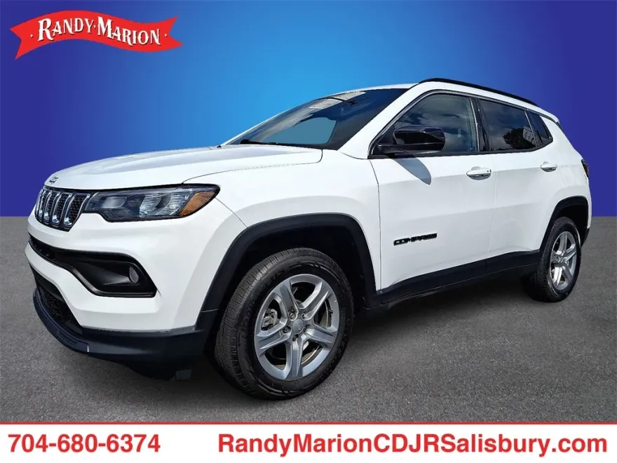 2024 Jeep Compass Latitude photo 1