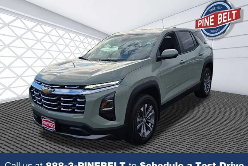 2026 Chevrolet Equinox LT photo 1