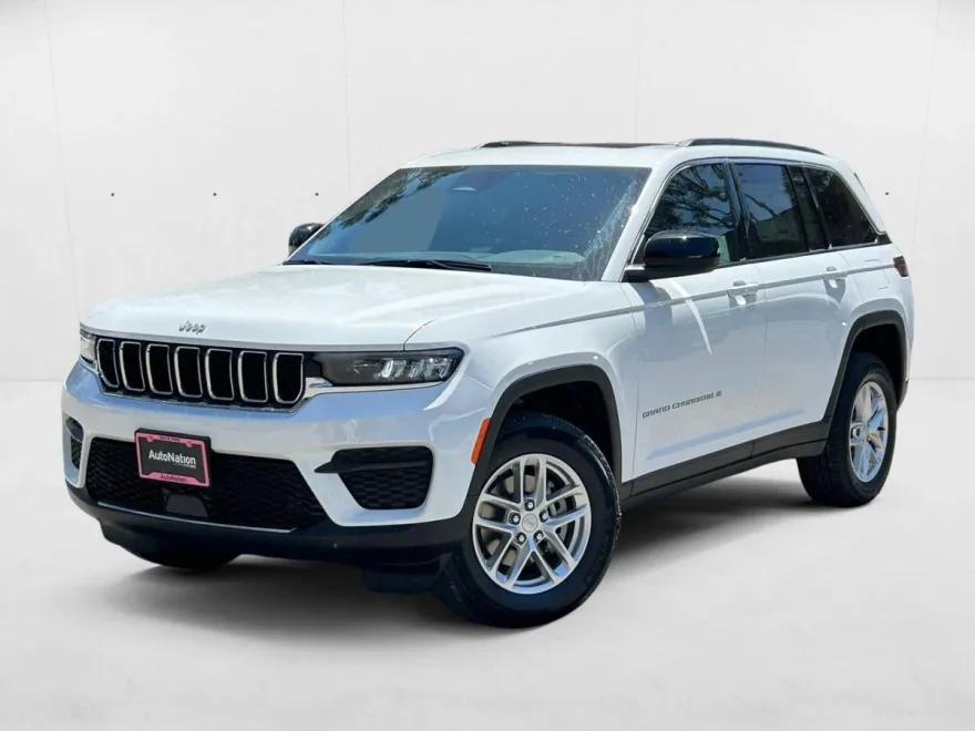 2025 Jeep Grand Cherokee Laredo X photo 1