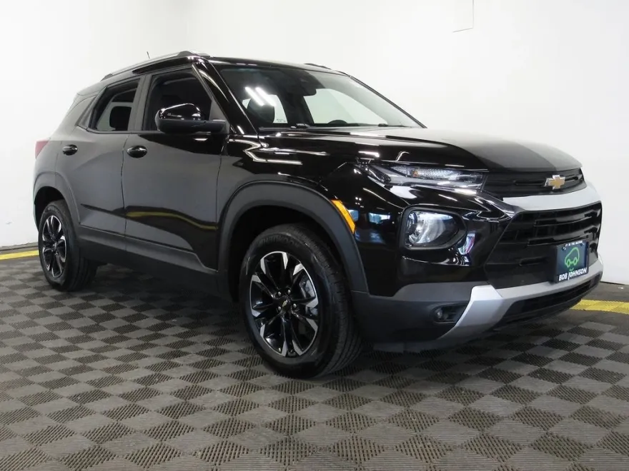 2022 Chevrolet Trailblazer LT photo 1