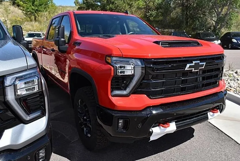 2026 Chevrolet Silverado 2500HD LT photo 1