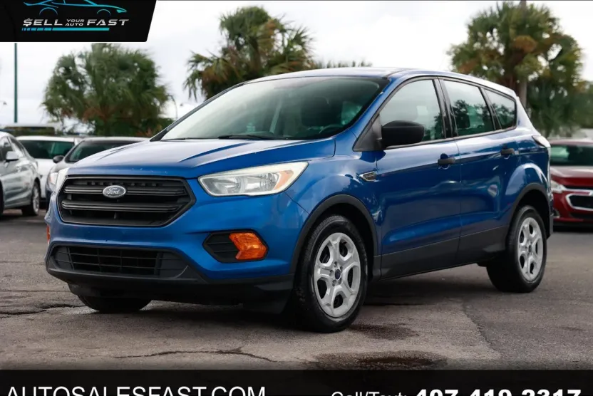 2017 Ford Escape S photo 1
