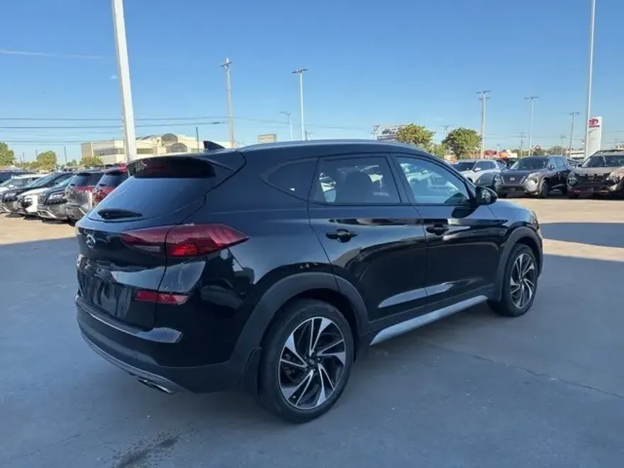 2021 Hyundai Tucson Sport photo 1