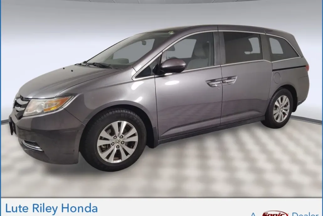 2015 Honda Odyssey EX photo 1