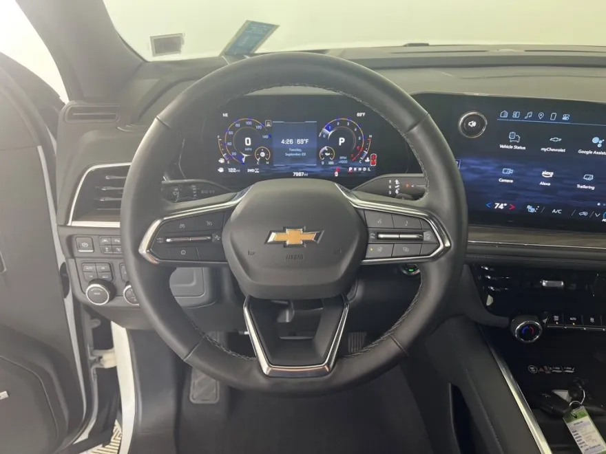 2025 Chevrolet Tahoe LT photo 1