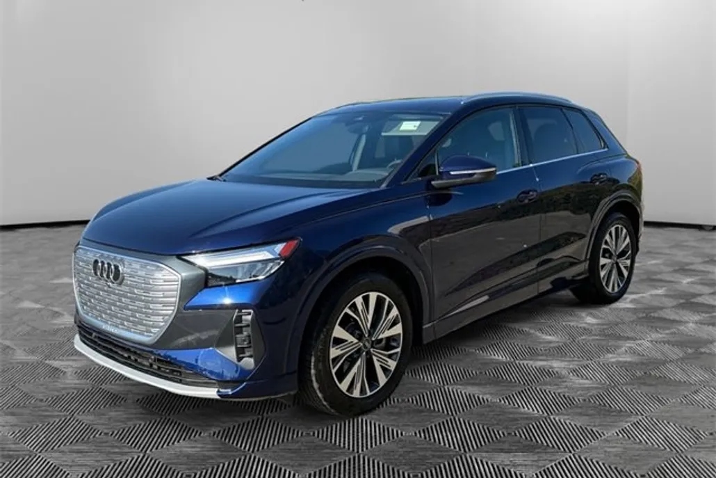 2023 Audi Q4 40 E-tron Premium Plus photo 1