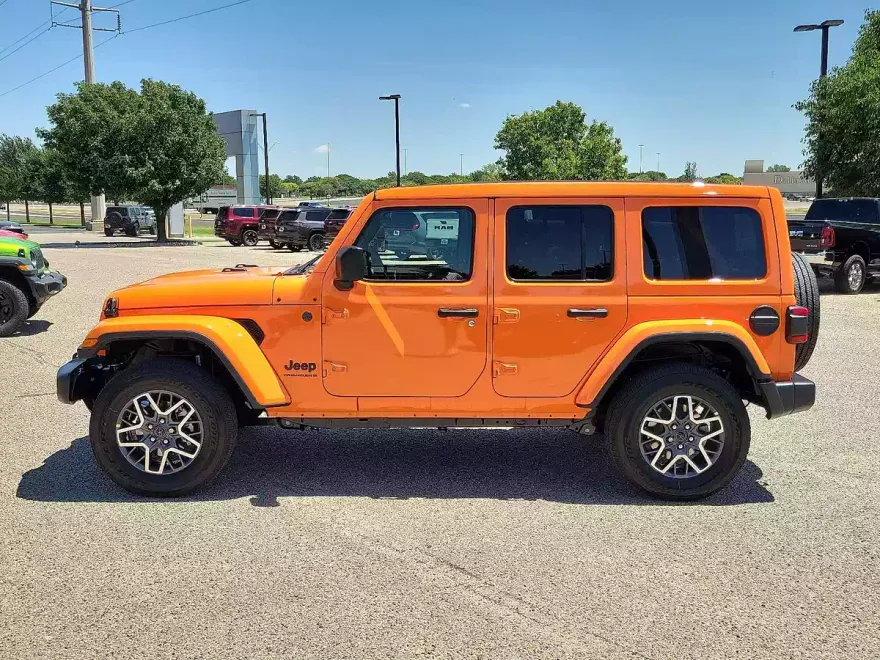 2025 Jeep Wrangler Sahara photo 1