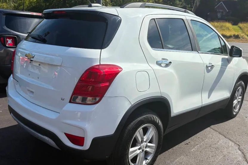 2017 Chevrolet Trax LT photo 1