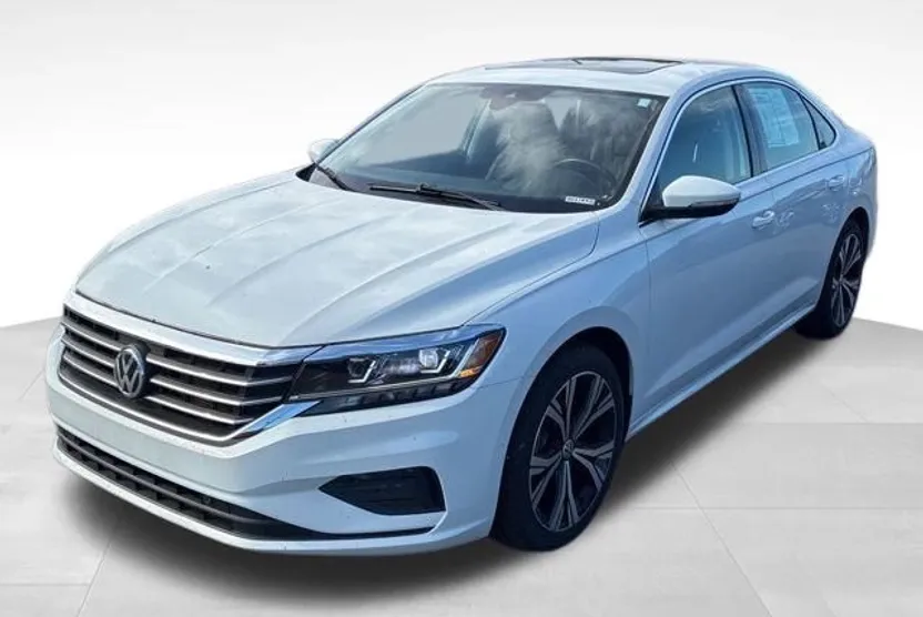 2020 Volkswagen Passat 2.0T SEL photo 1
