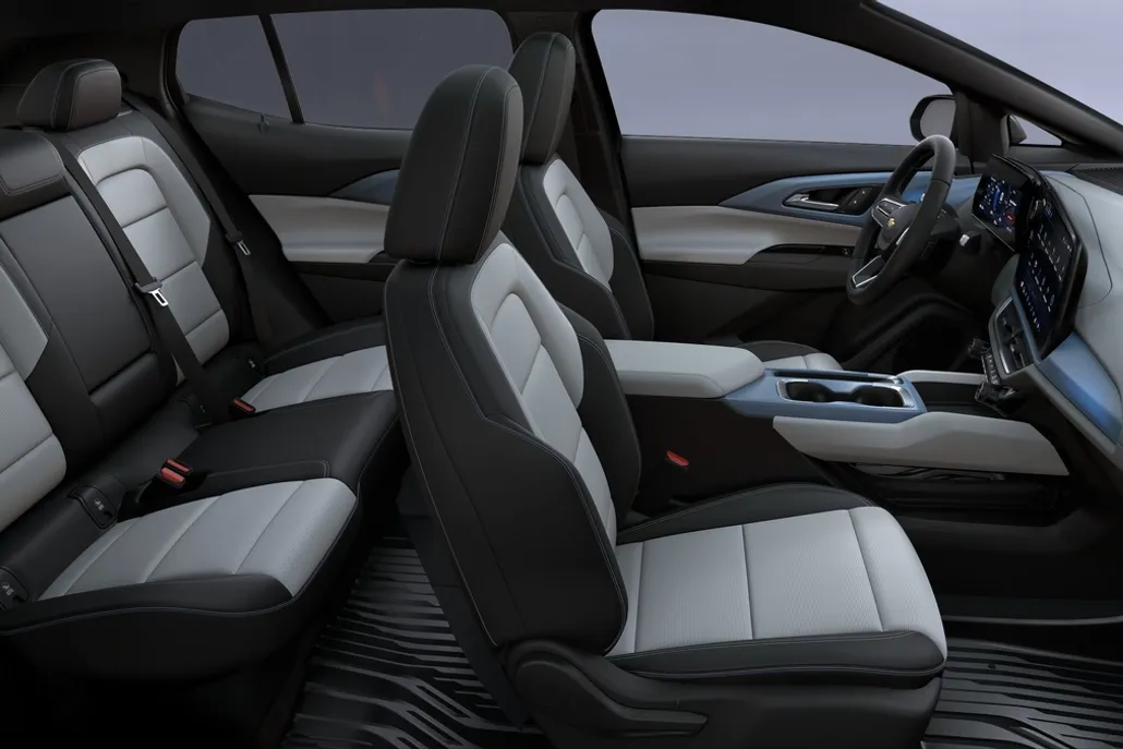 2026 Chevrolet Equinox EV 1LT photo 1