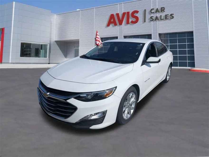 2024 Chevrolet Malibu 1LT photo 1